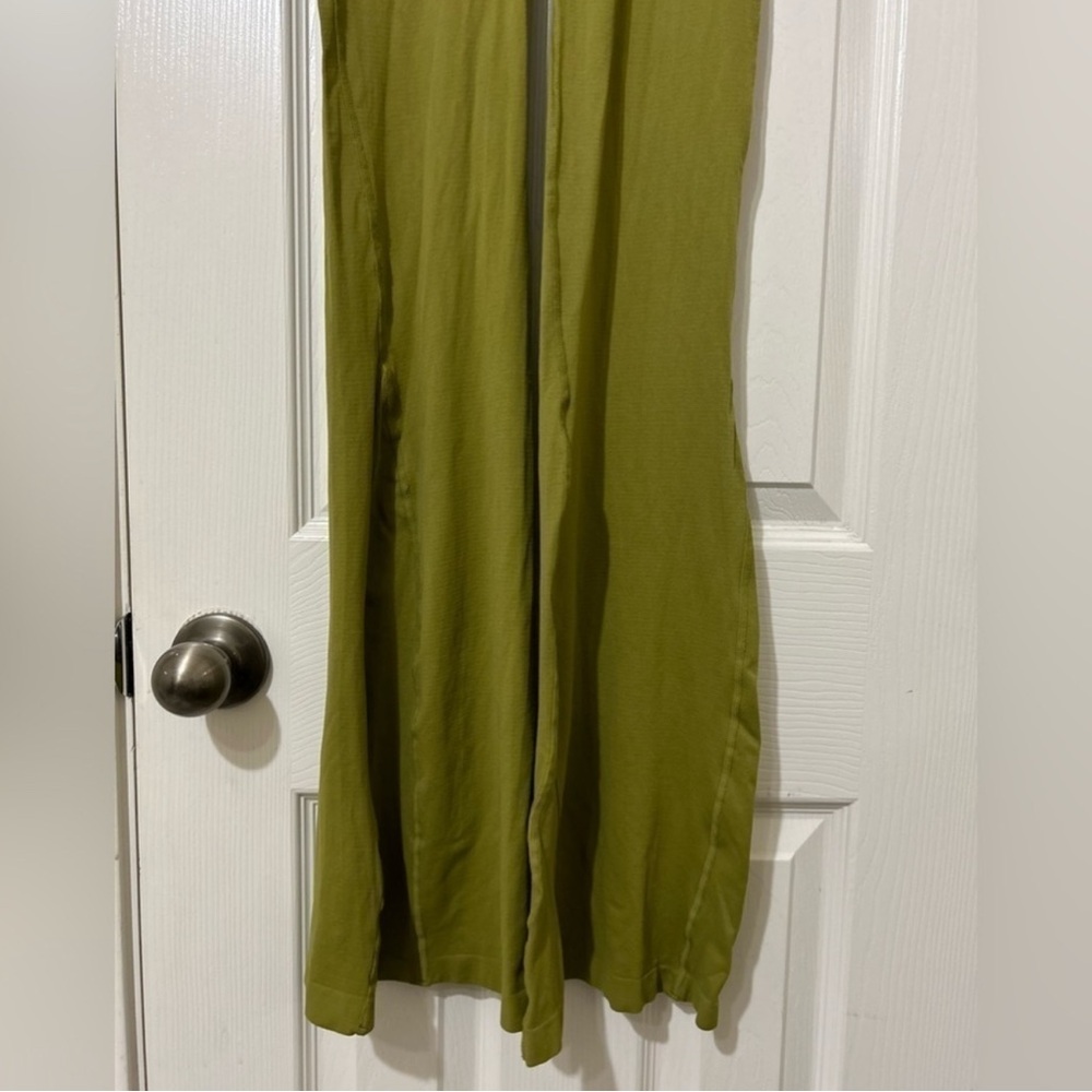 ✨ Free People Good Karma Flare Leggings – Olive Green – Size XS/S🧘♀️ - Picture 10 of 10
